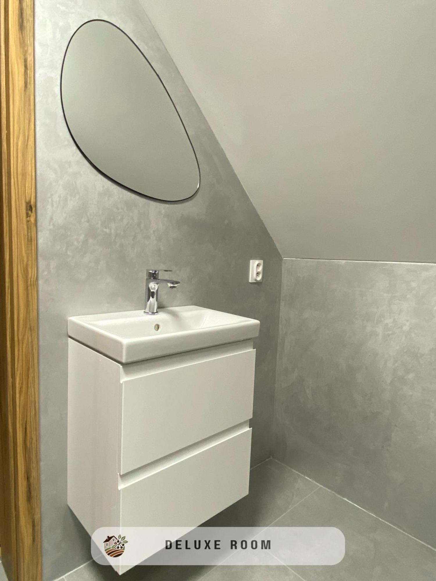 Apartmanovy Dom Visnove エクステリア 写真