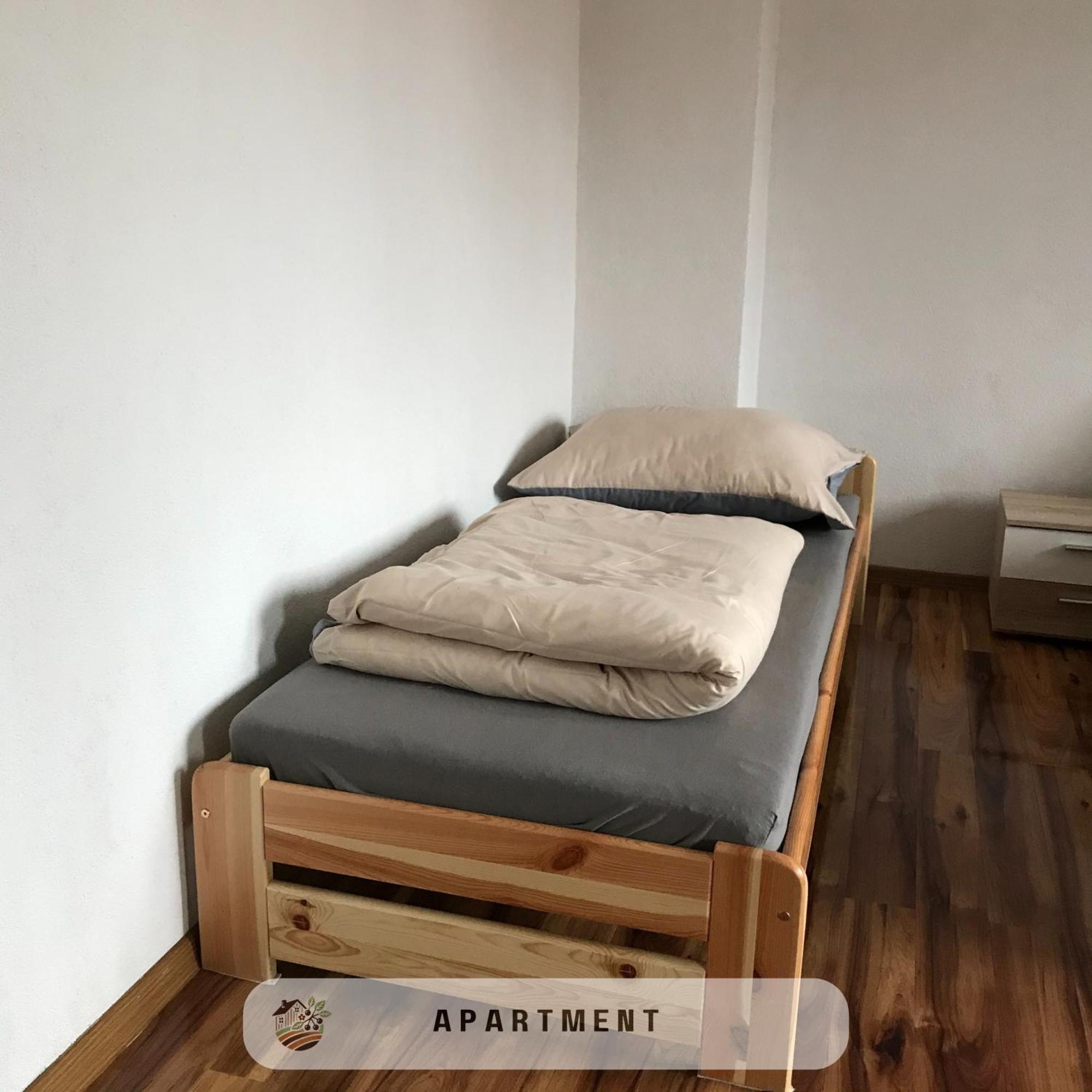 Apartmanovy Dom Visnove エクステリア 写真